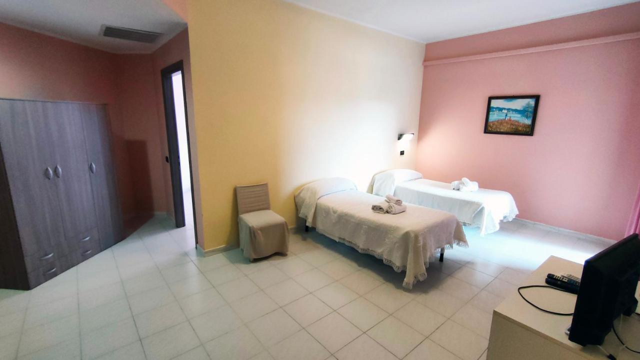 Hotel Mater Mediterranea Senorbi Exterior foto